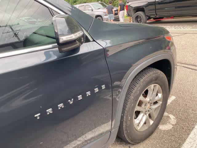 Used 2019 Chevrolet Traverse LT w/ LPO, Floor Liner Package AWD/4WD image 18
