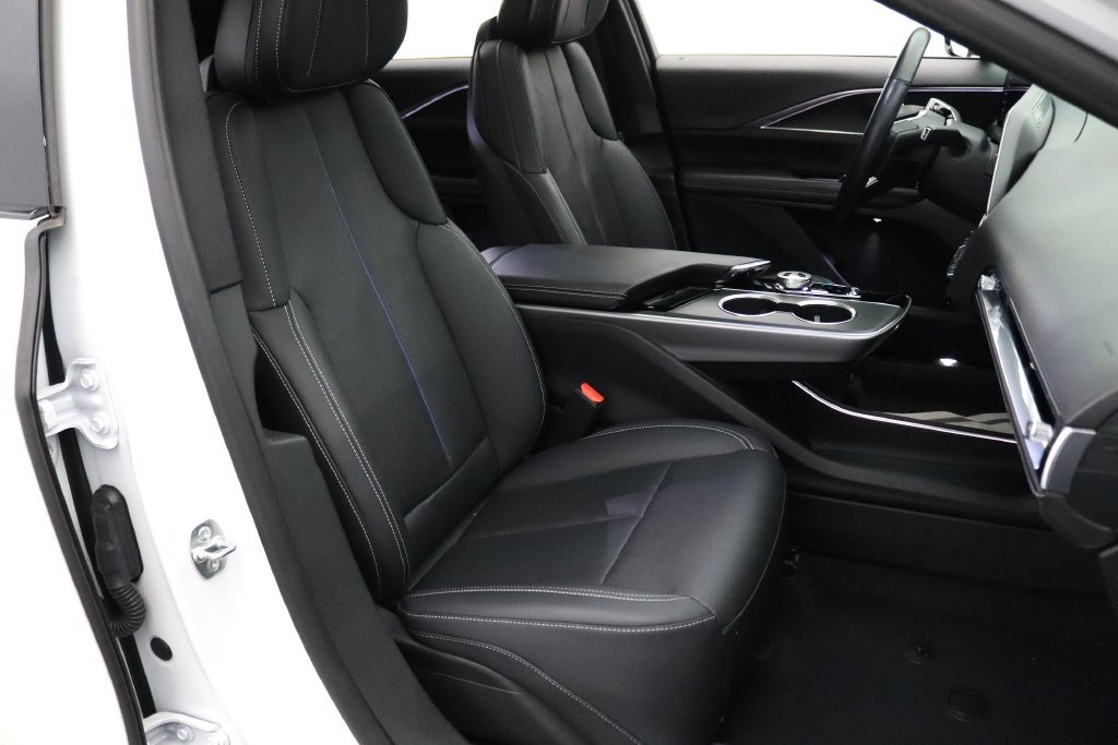 Certified 2024 Cadillac Lyriq Sport AWD/4WD image 21
