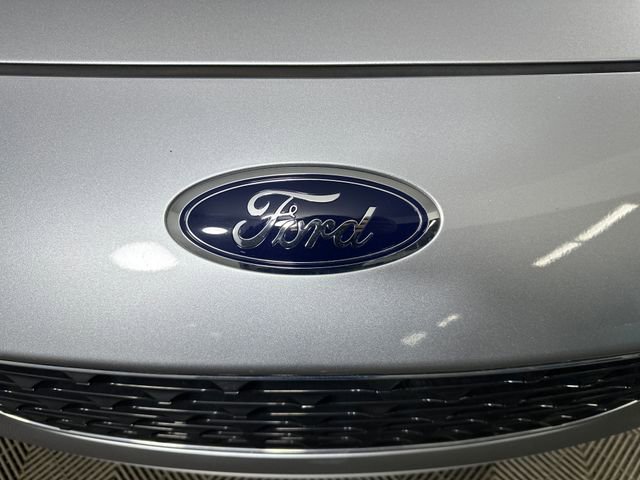 Used 2021 Ford Escape SE image 9