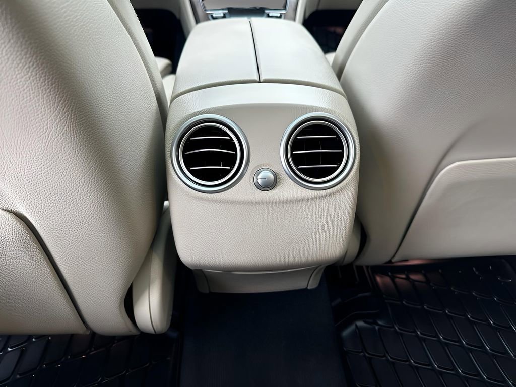 Used 2022 Mercedes-Benz GLC 300 4MATIC image 17