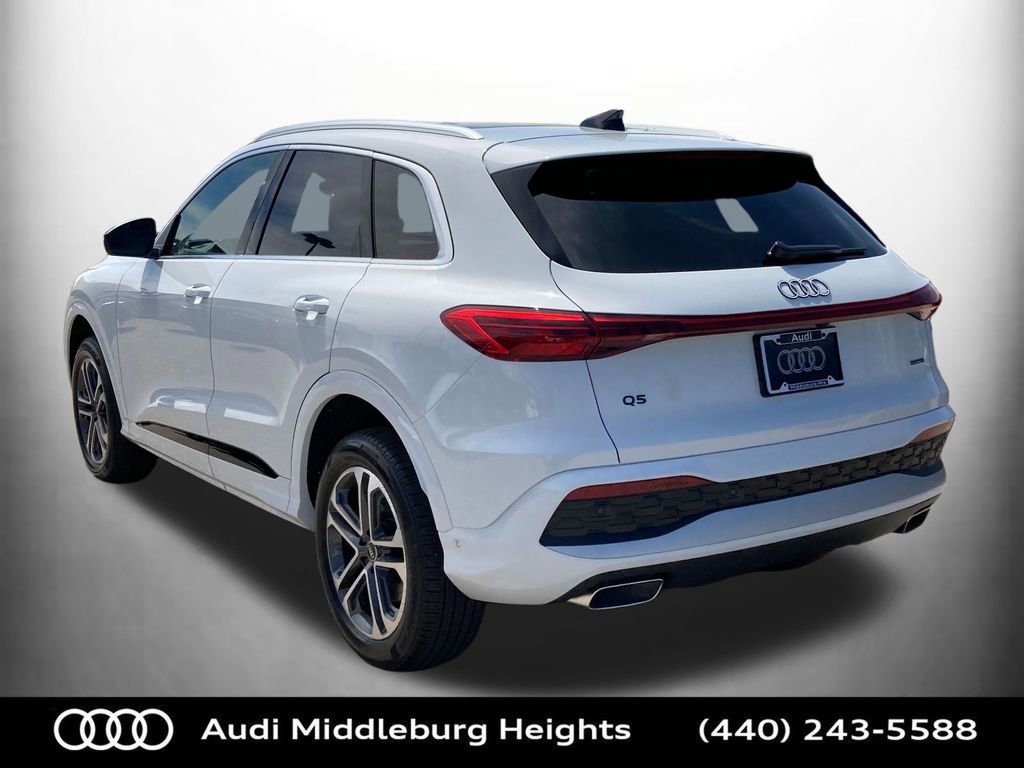 Used 2025 Audi Q5 Premium w/ Convenience Package image 9