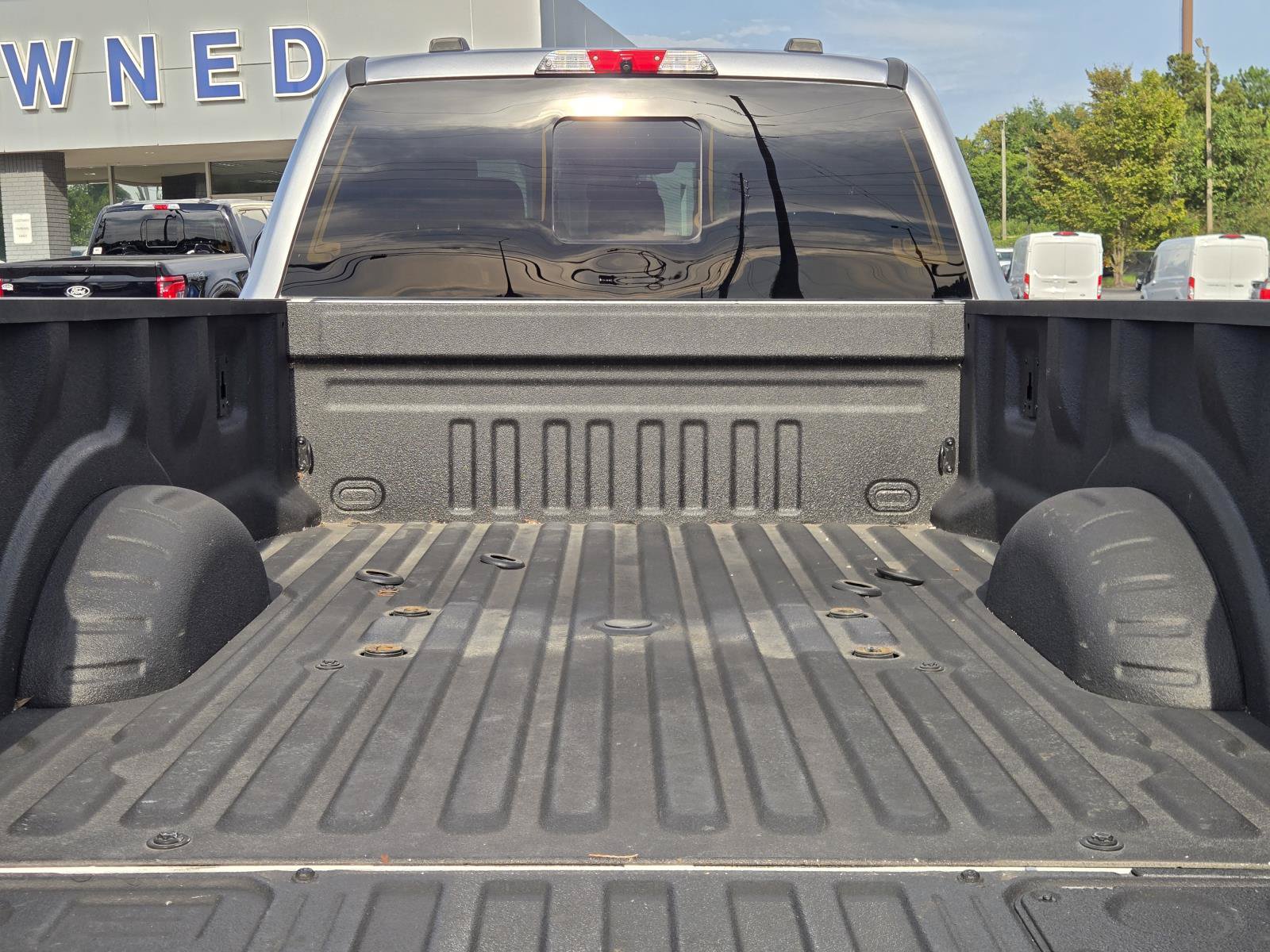 Used 2023 Ford F450 Lariat w/ Lariat Ultimate Package AWD/4WD image 13