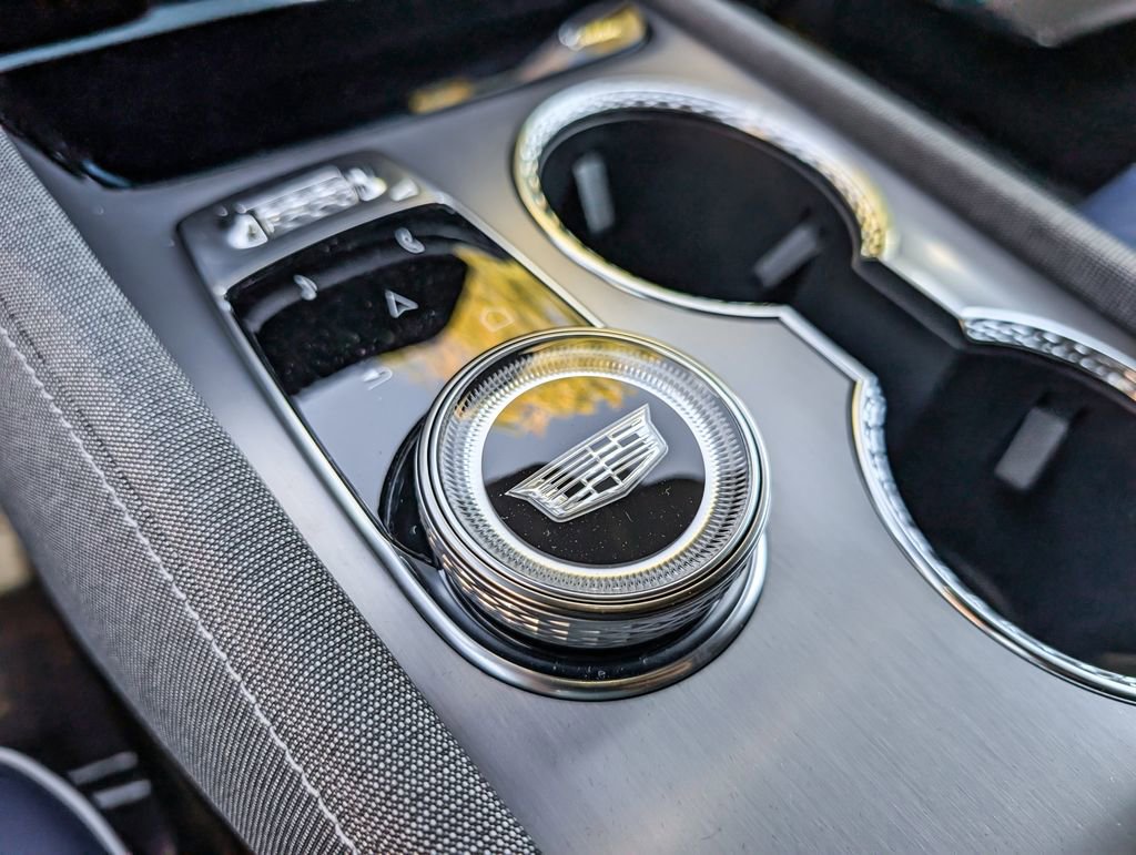 New 2026 Cadillac Vistiq Premium Luxury AWD/4WD image 32