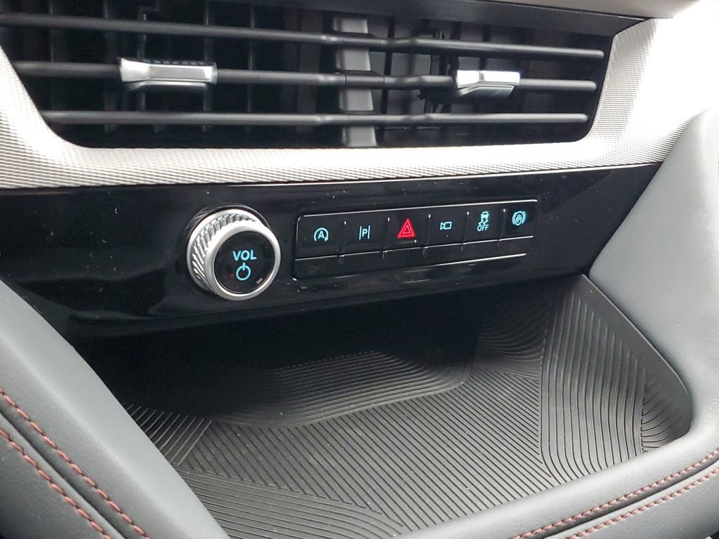 New 2026 Ford Explorer Active w/ Active Comfort Package image 25