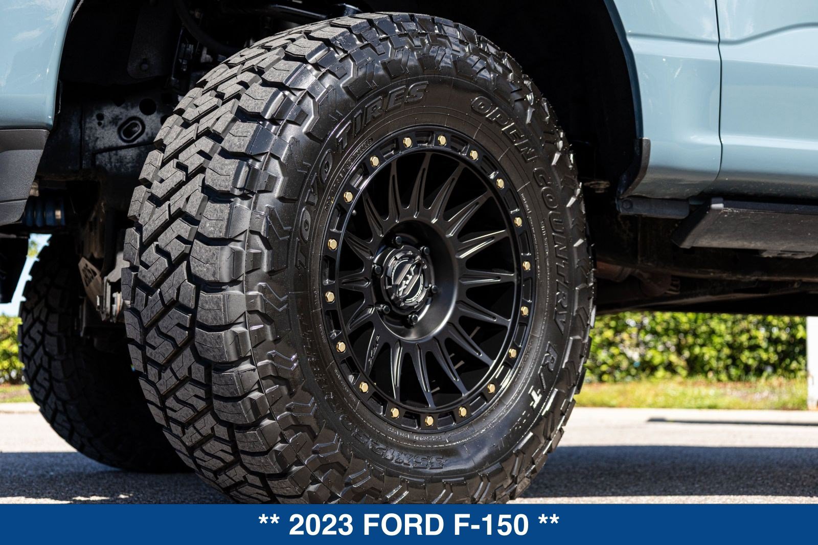 Used 2023 Ford F150 Lariat w/ Equipment Group 502A High AWD/4WD image 32