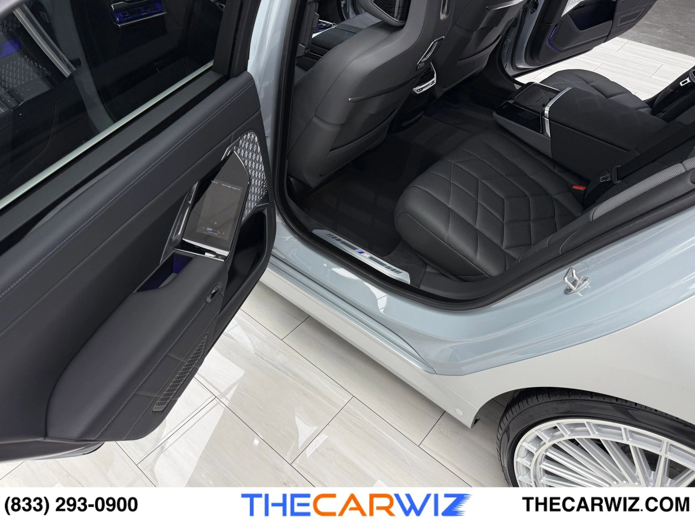 Used 2025 BMW 760i xDrive image 71