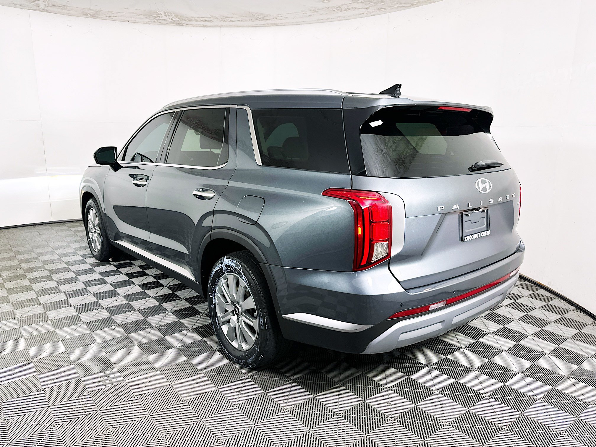 Used 2024 Hyundai Palisade SEL AWD/4WD image 5