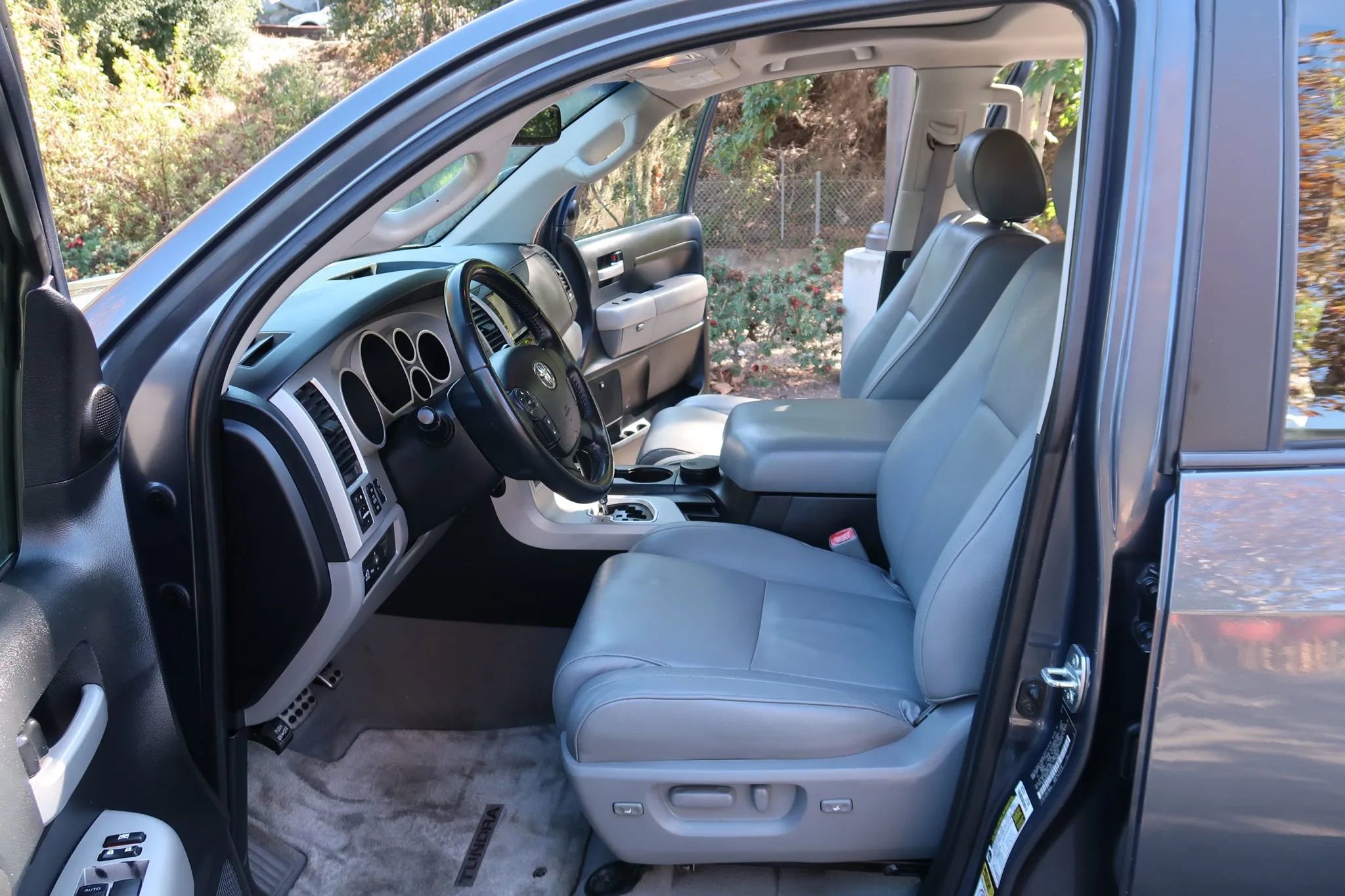 Used 2007 Toyota Tundra Limited image 16