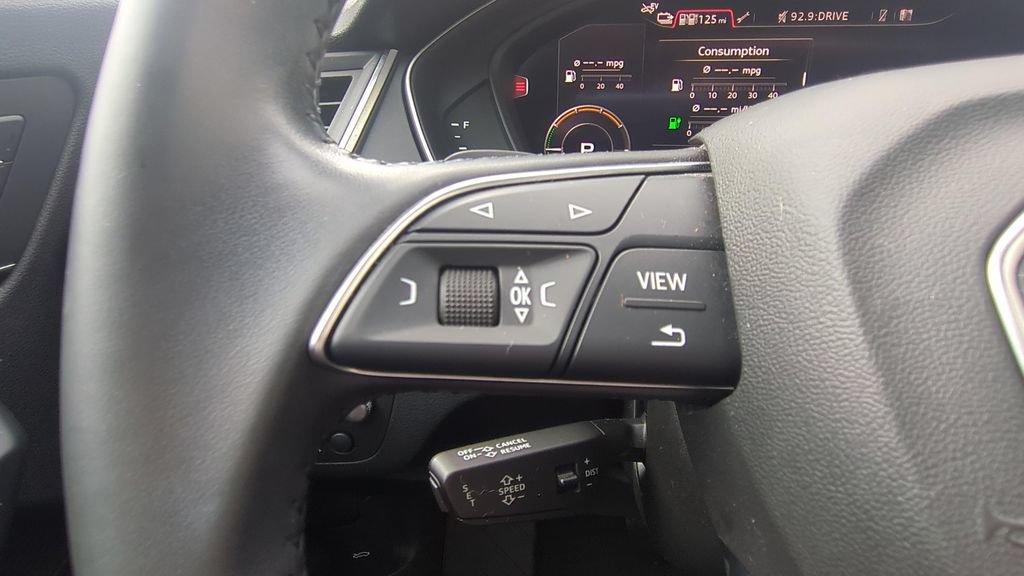Used 2020 Audi Q5 e Prestige AWD/4WD image 21