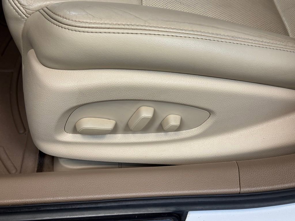 Used 2015 Cadillac CTS Luxury image 11