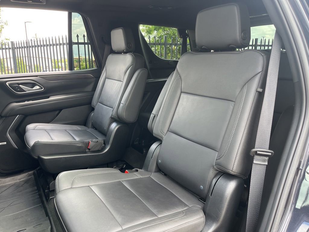 Used 2024 Chevrolet Tahoe Z71 w/ Luxury Package AWD/4WD image 27