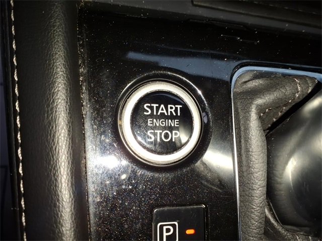 Used 2021 Nissan Kicks SR w/ SR Premium Package image 17