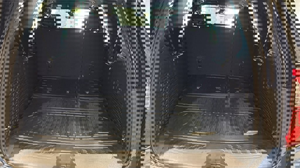 New 2026 GMC Yukon Elevation image 18