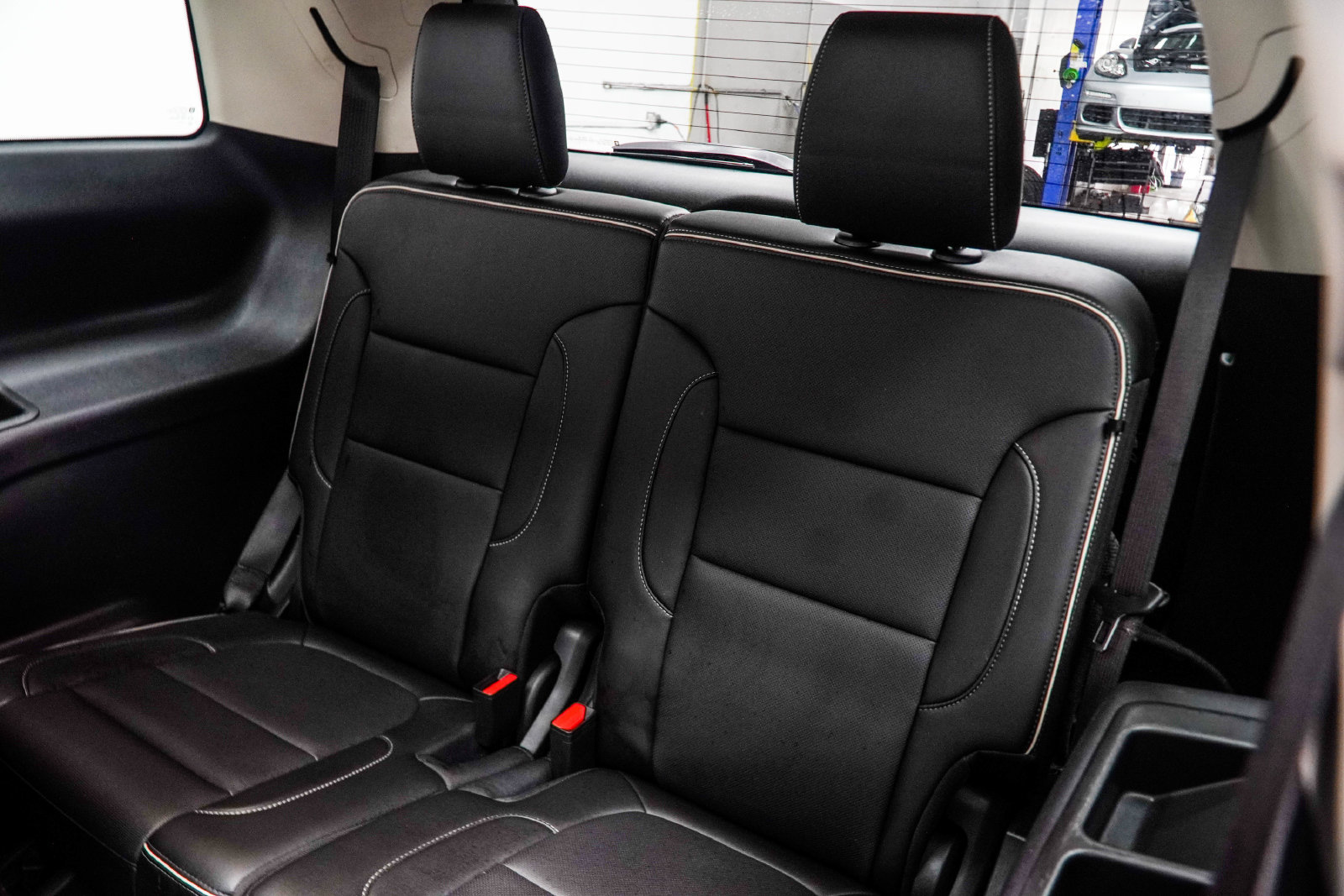 Used 2021 GMC Acadia Denali w/ Denali Technology Package FWD image 54