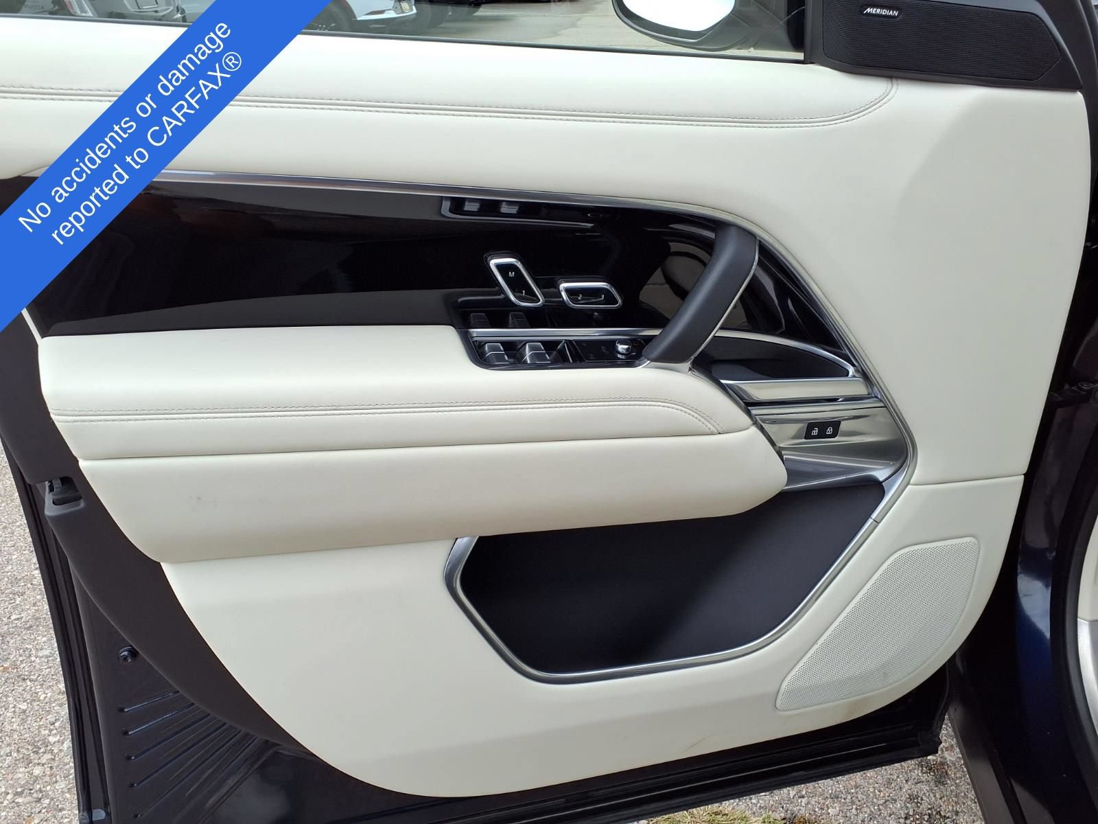 Used 2023 Land Rover Range Rover SE AWD/4WD image 16