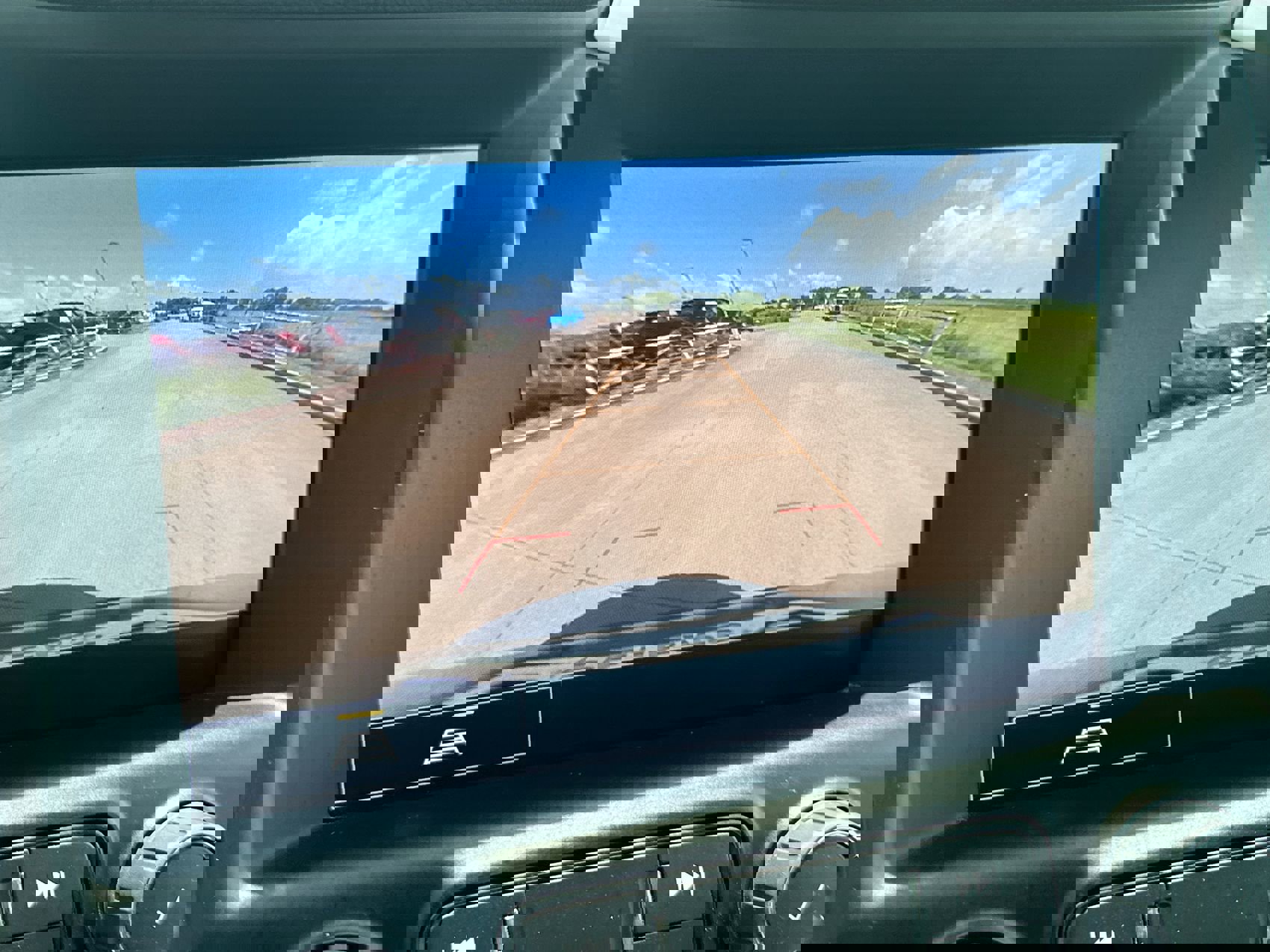 Used 2023 GMC Terrain SLT image 17