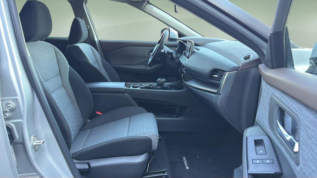 Certified 2023 Nissan Rogue SV AWD/4WD image 11