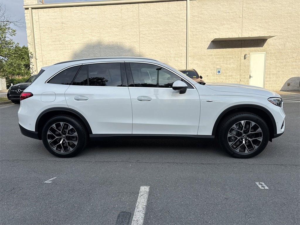New 2025 Mercedes-Benz GLC 350e 4MATIC image 2
