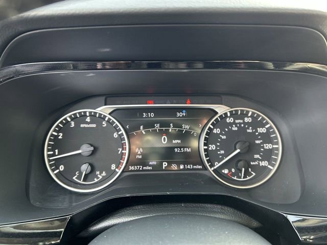 Used 2024 Nissan Pathfinder SL w/ Black Appearance Package image 19