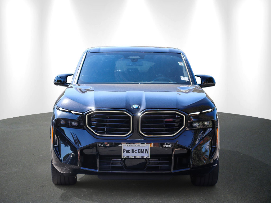 Used 2025 BMW XM Label Red AWD/4WD image 2