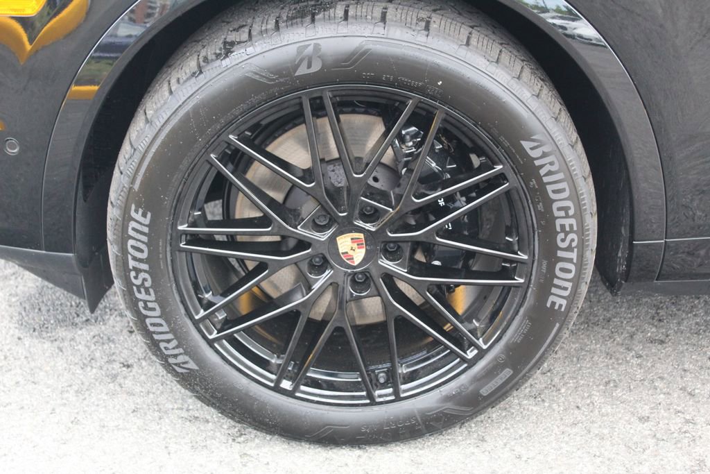 New 2026 Porsche Cayenne image 15