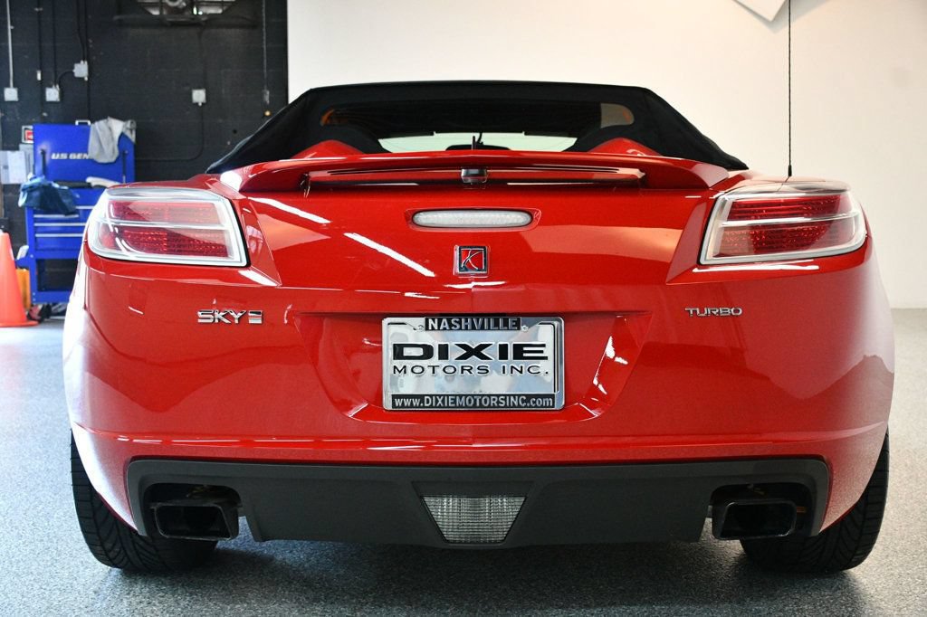 Used 2007 Saturn Sky Red Line RWD image 12