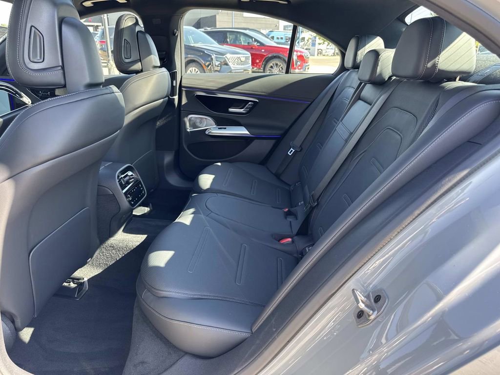 New 2026 Mercedes-Benz E 53 AMG e 4MATIC Sedan image 11