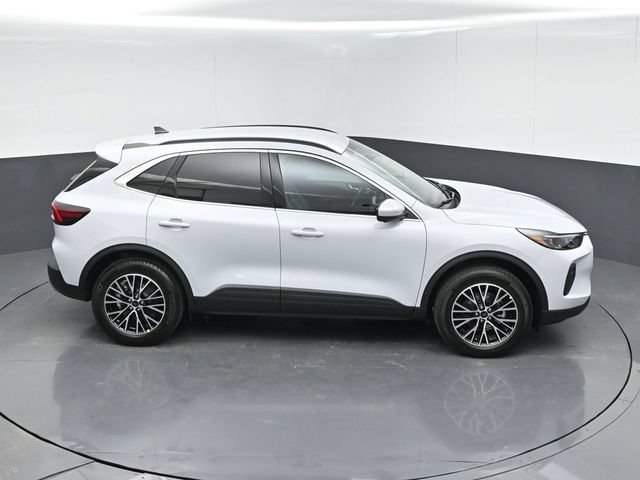 New 2025 Ford Escape SE w/ PHEV Premium Package FWD image 42