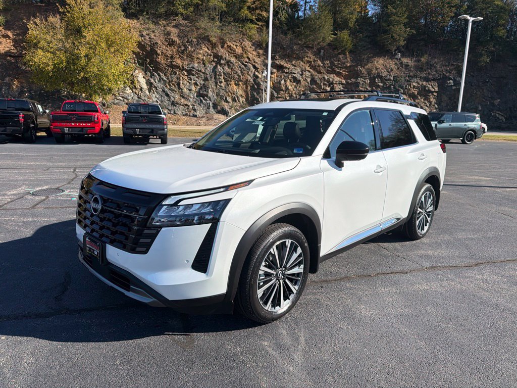 New 2026 Nissan Pathfinder Platinum AWD/4WD image 3