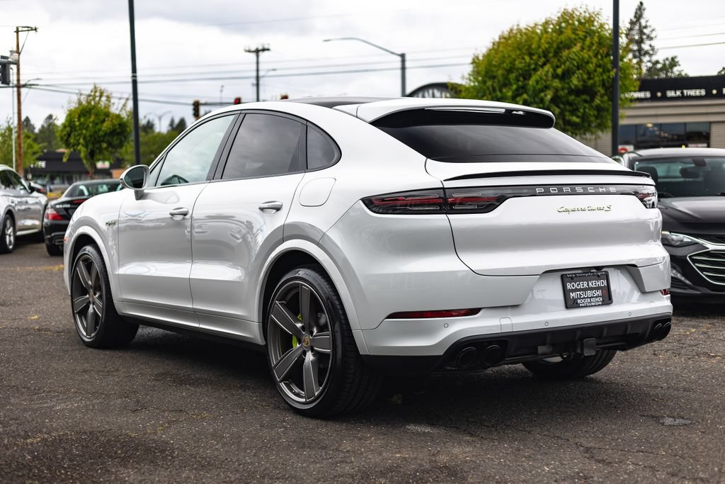 Used 2023 Porsche Cayenne Turbo S AWD/4WD image 12