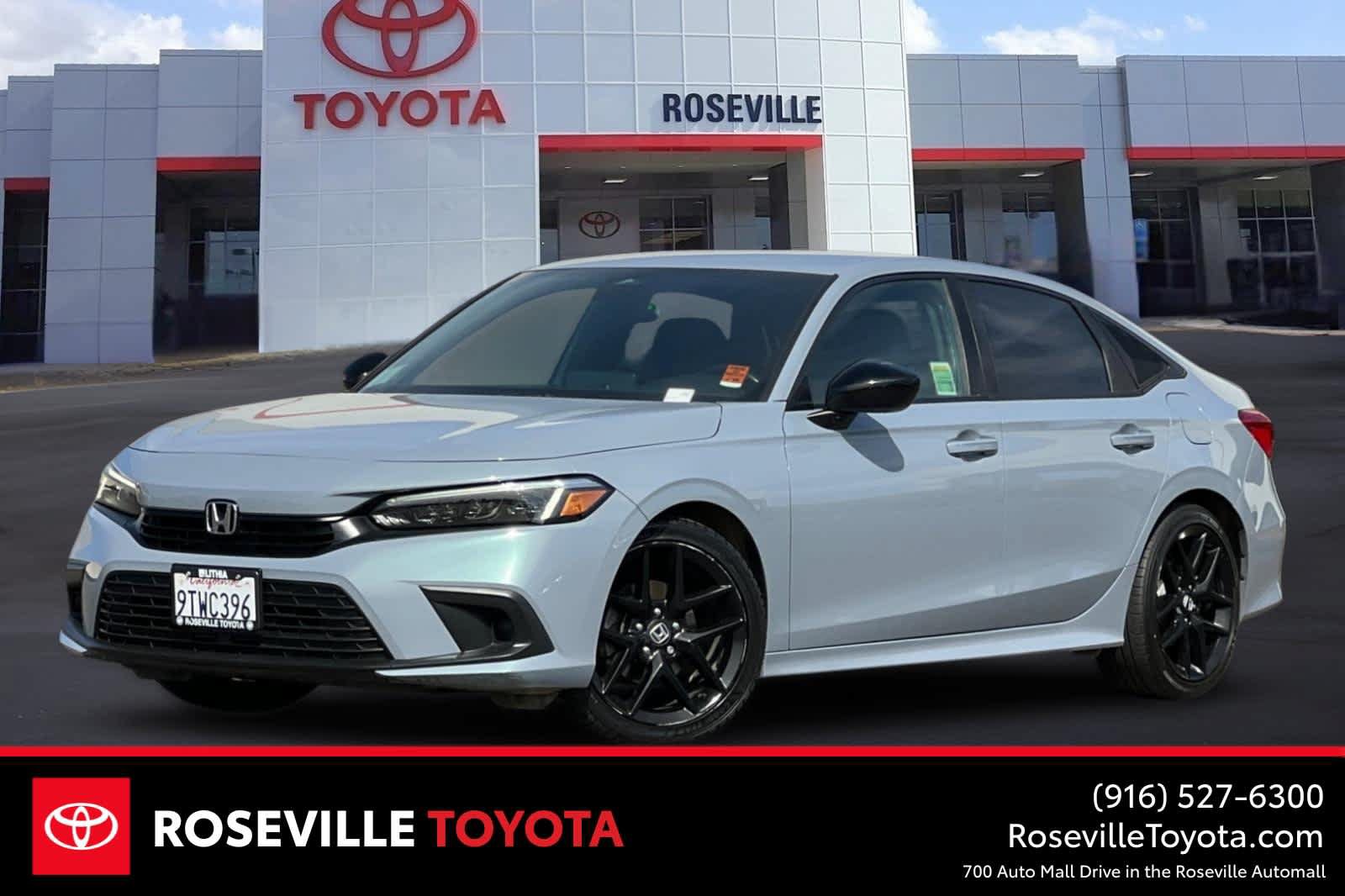 Used 2023 Honda Civic Sport image 2