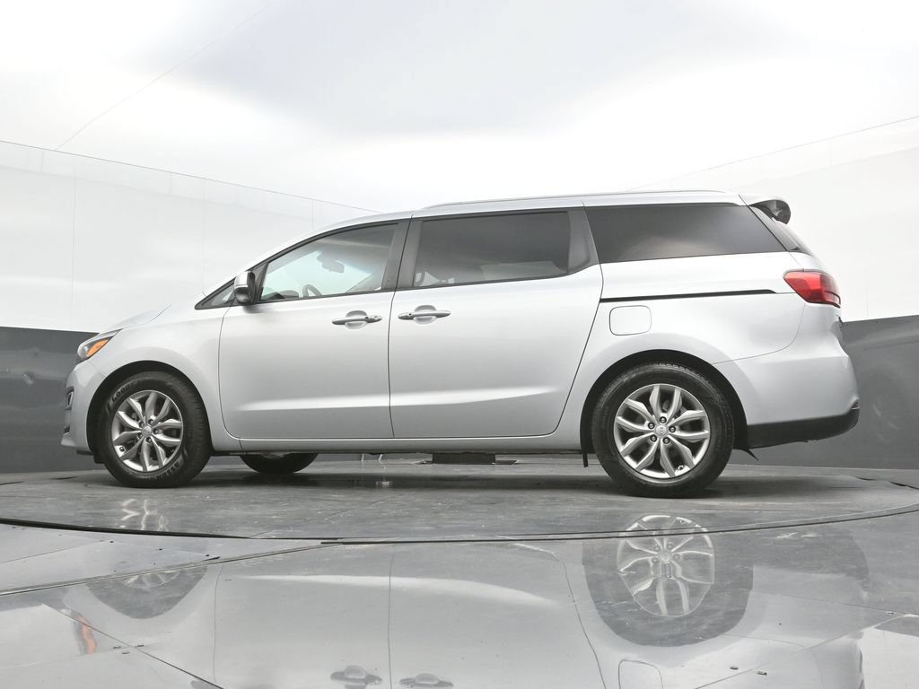 Used 2021 Kia Sedona EX FWD image 34