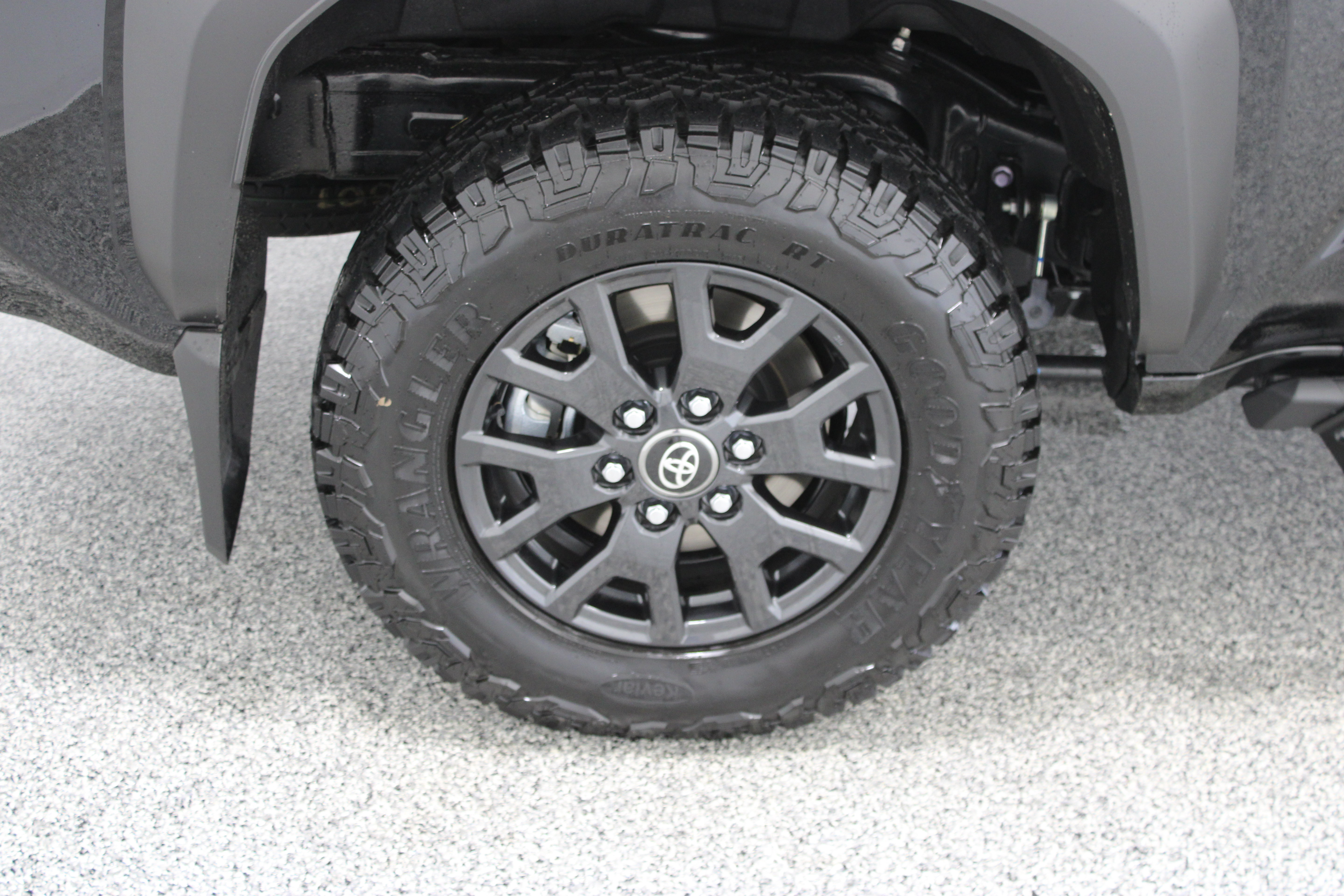 Used 2026 Toyota 4Runner SR5 AWD/4WD image 6
