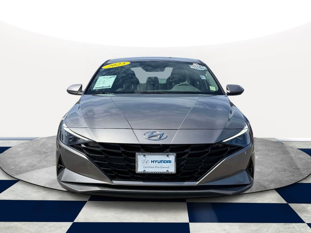 Certified 2023 Hyundai Elantra SE w/ Preferred Accessory Package FWD image 2