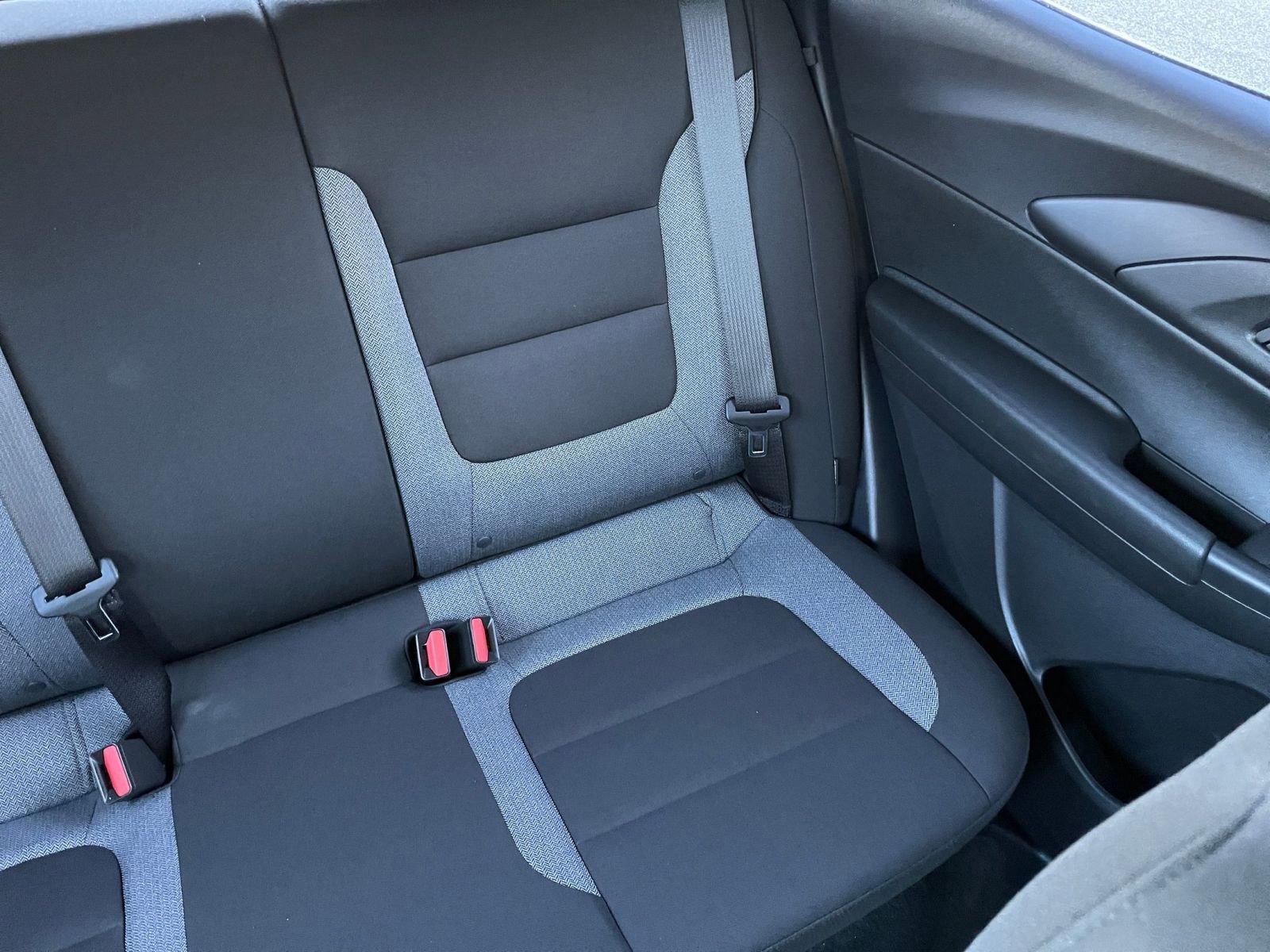 Used 2025 Chevrolet TrailBlazer LT image 35