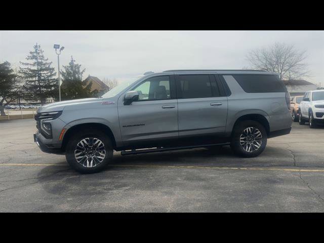 Used 2025 Chevrolet Suburban Z71 AWD/4WD image 30