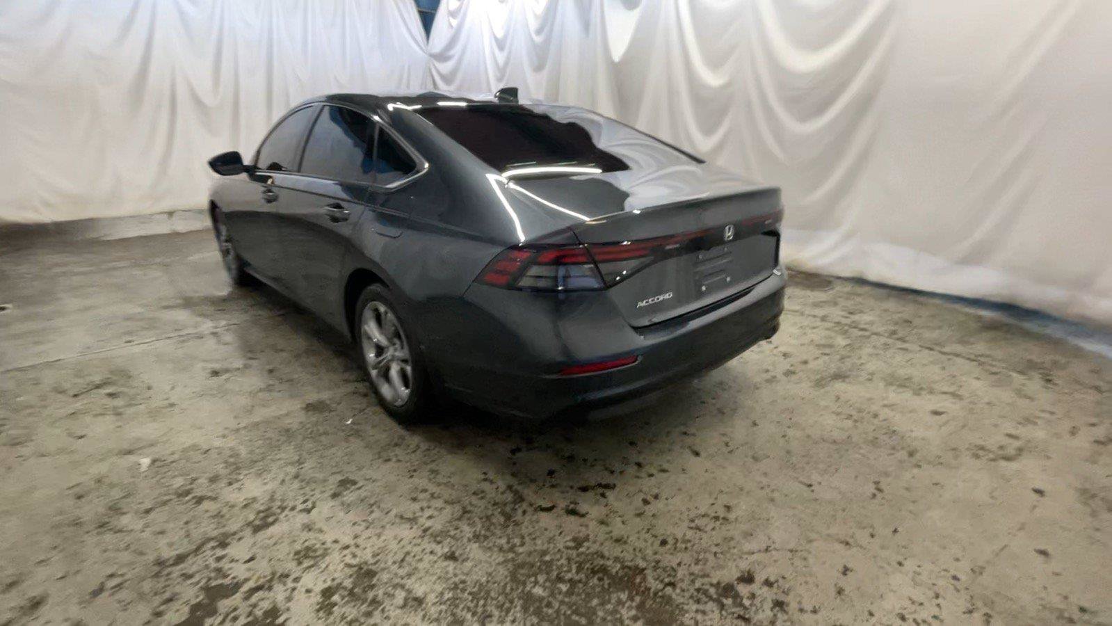 Used 2023 Honda Accord EX image 8