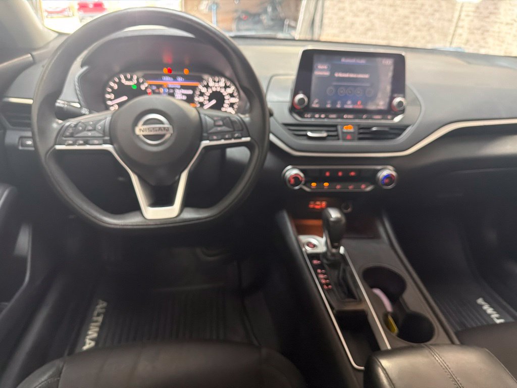 Used 2020 Nissan Altima 2.5 S FWD image 14