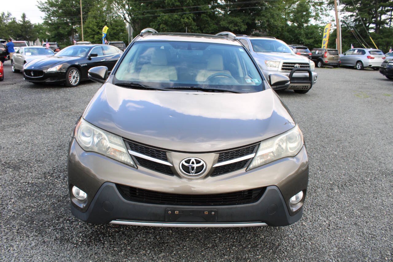 Used 2013 Toyota RAV4 Limited AWD/4WD image 3