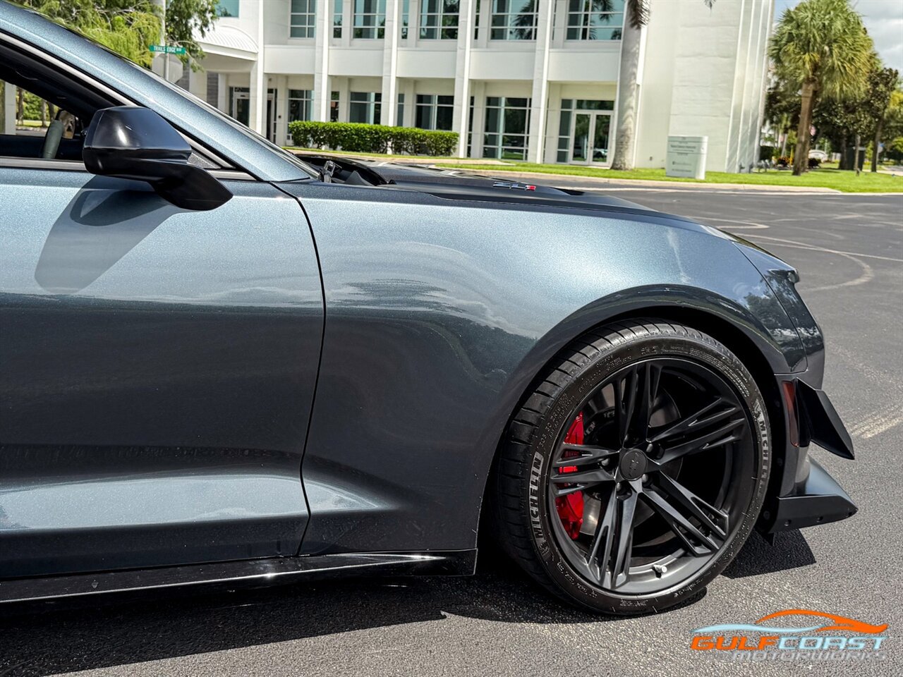 Used 2019 Chevrolet Camaro ZL1 RWD image 60