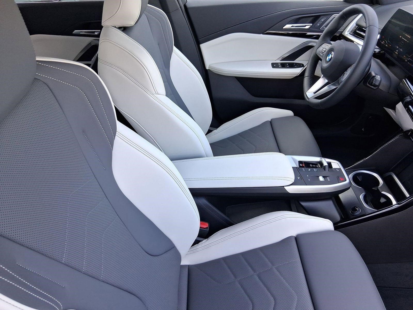 Used 2026 BMW X1 xDrive28i w/ Convenience Package image 31