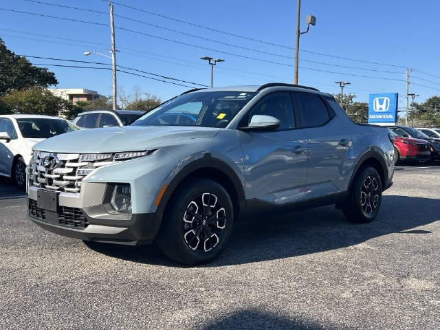 Used 2023 Hyundai Santa Cruz SEL Premium AWD/4WD image 2