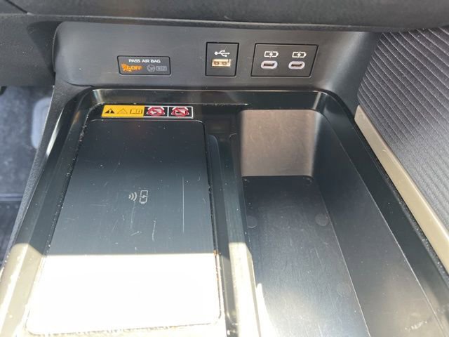 Used 2025 Toyota Camry SE FWD image 21