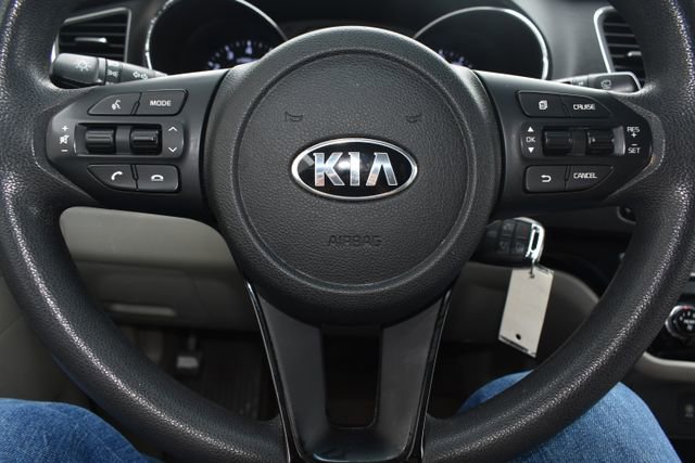 Used 2019 Kia Sedona LX image 20