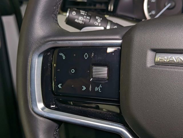 Used 2023 Land Rover Range Rover Evoque R-Dynamic S image 36