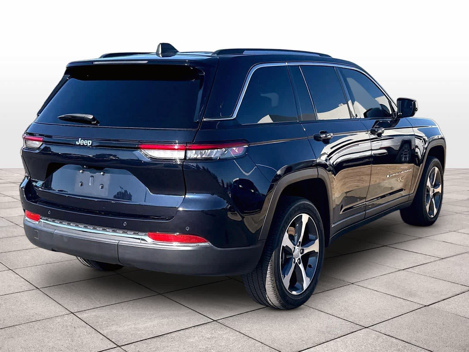 Used 2022 Jeep Grand Cherokee Limited 4xe AWD/4WD image 9