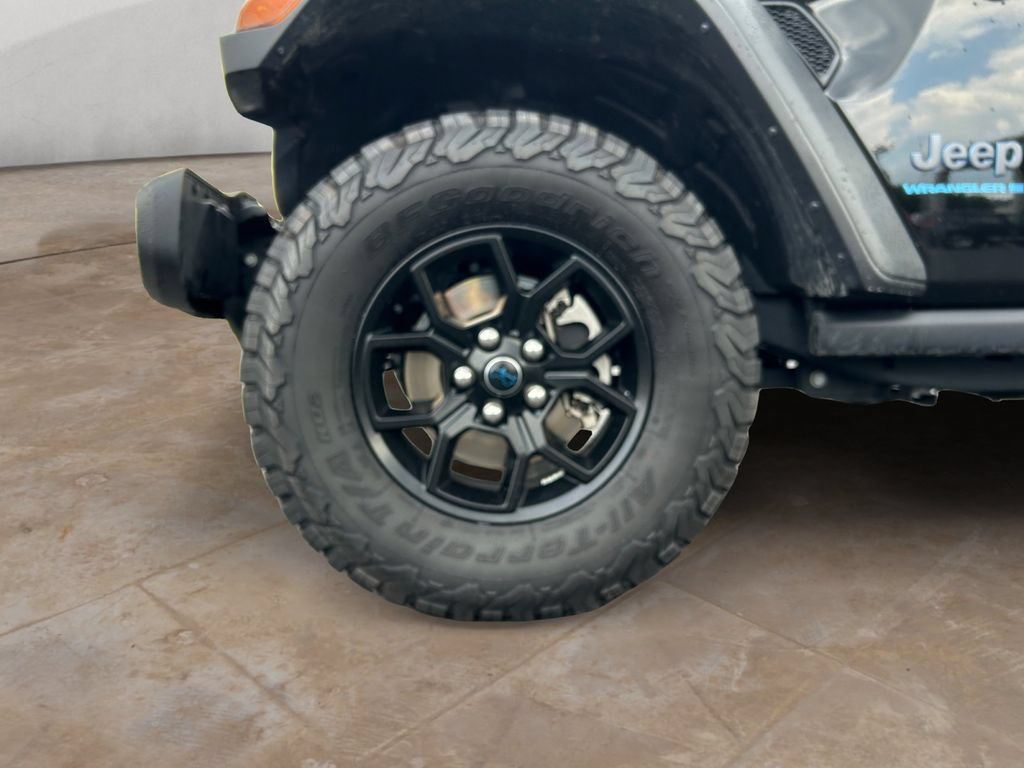 Used 2024 Jeep Wrangler Unlimited AWD/4WD image 14