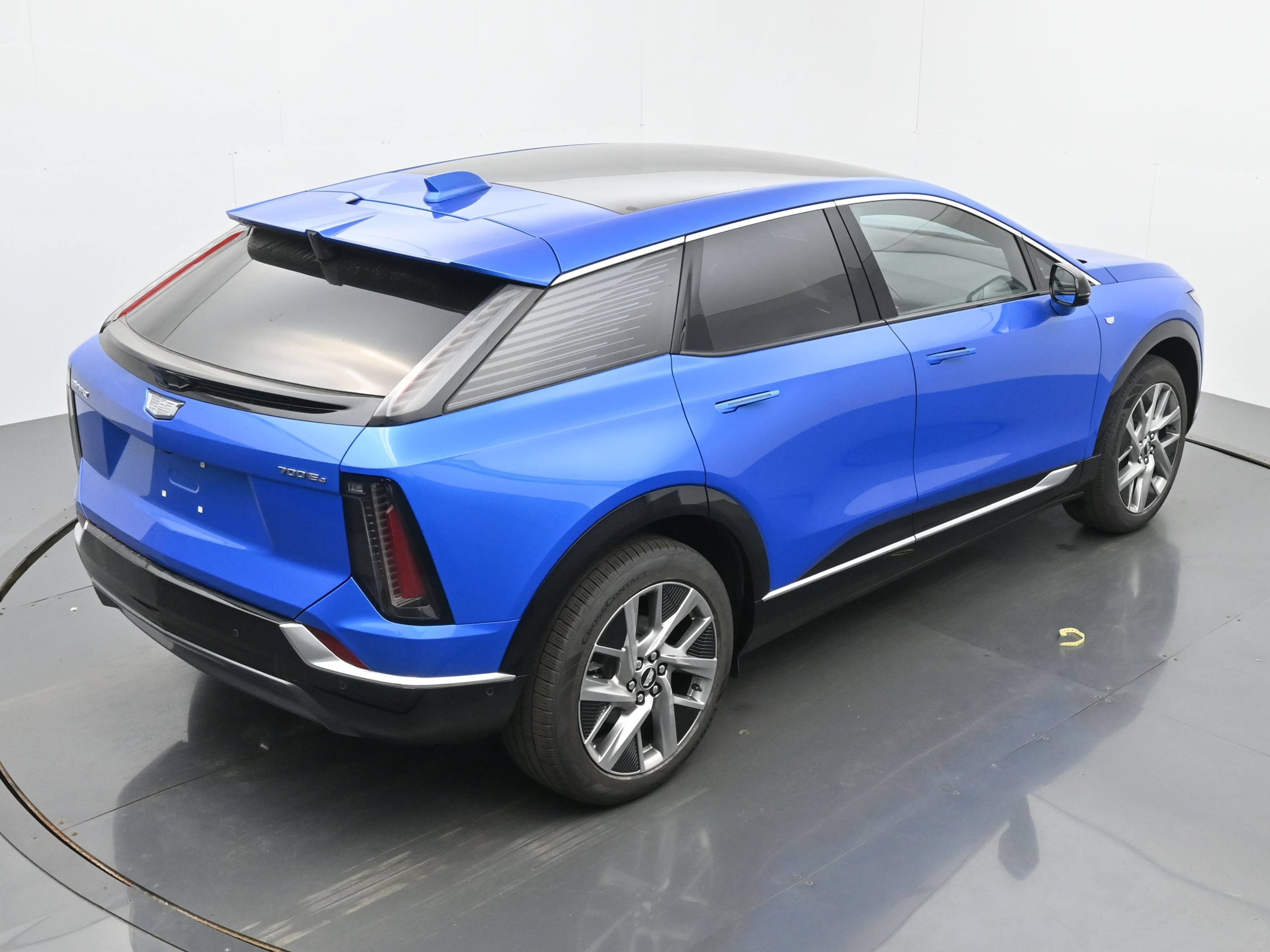New 2026 Cadillac Optiq Luxury 1 w/ LPO, Floor Liner Package AWD/4WD image 27