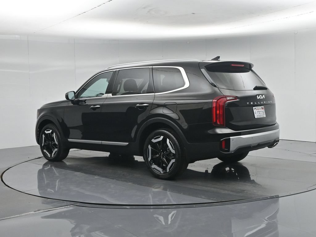 Used 2024 Kia Telluride S FWD image 6