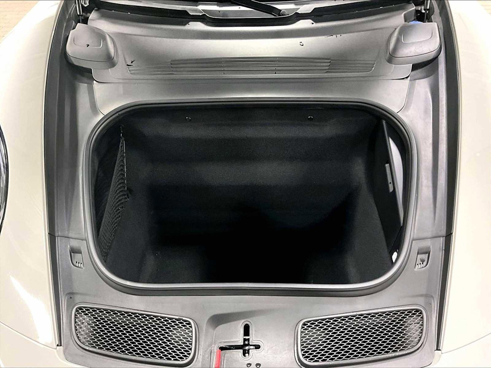 Used 2022 Porsche 911 GT3 image 38